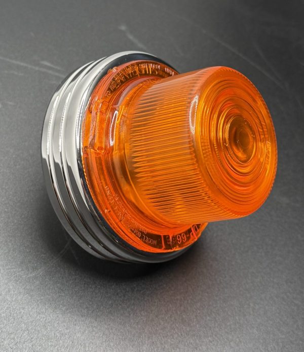 3.5" diameter Stud mount tanker light - Image 10