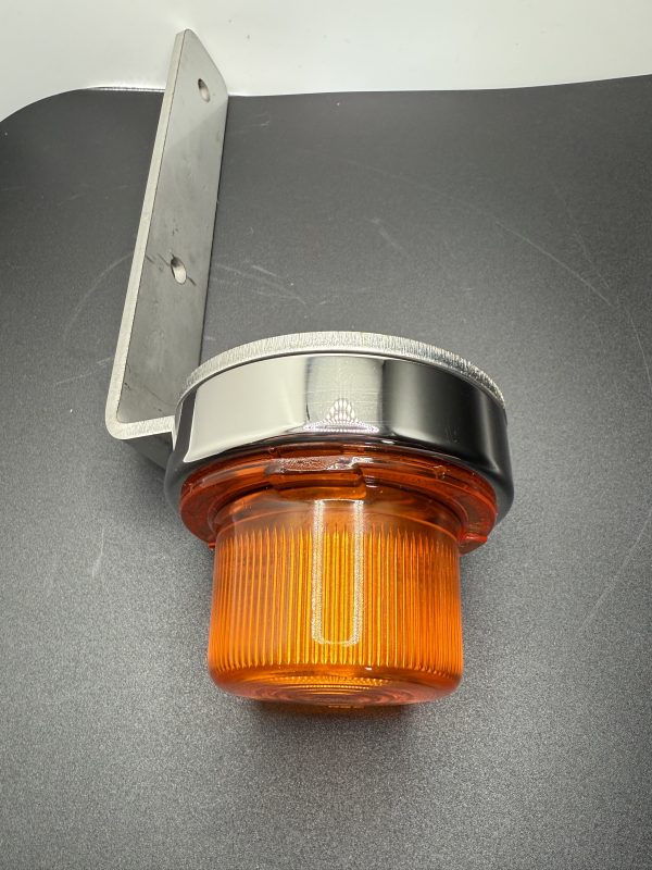 3.5" diameter Stud mount tanker light - Image 6