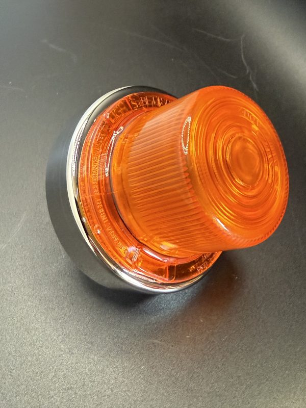3.5" diameter Stud mount tanker light - Image 9